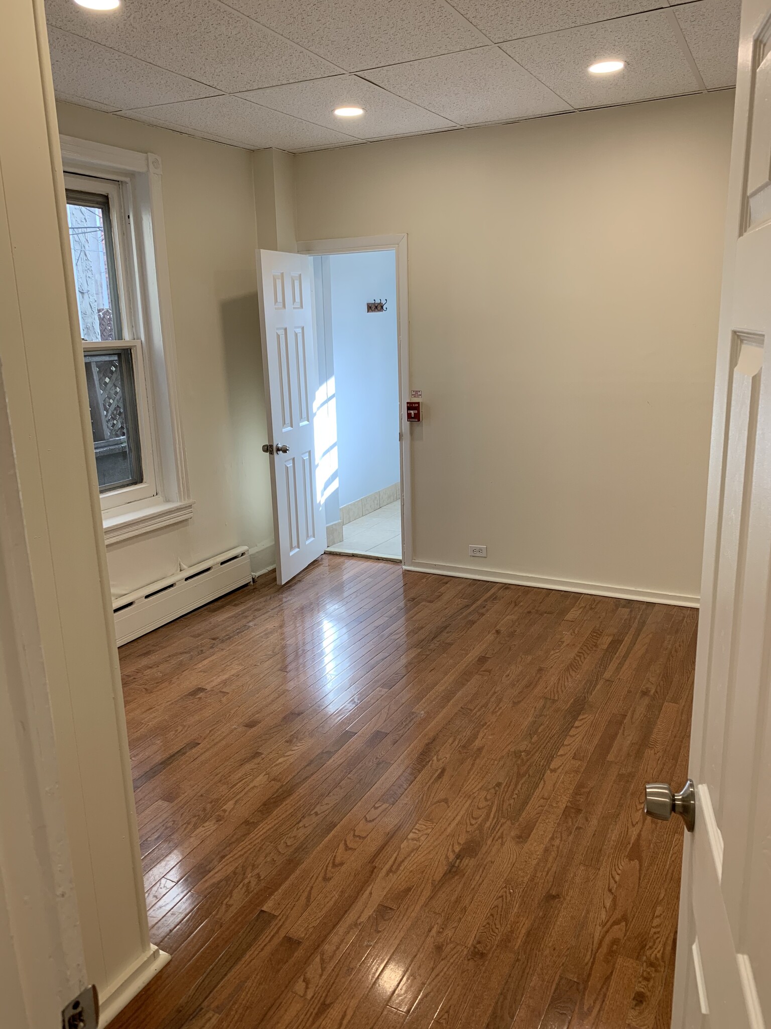 Building Photo - 1432 W Ritner St