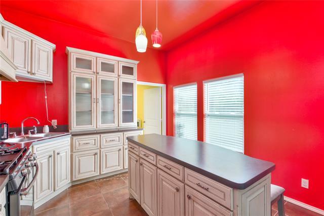 Building Photo - 2310 Pearl Ave