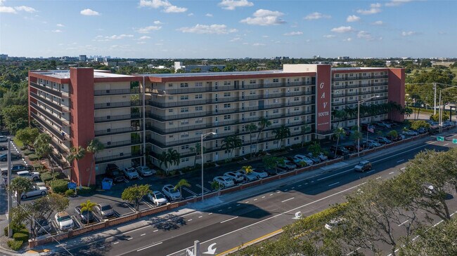 Building Photo - 2350 NE 14th Street Causeway