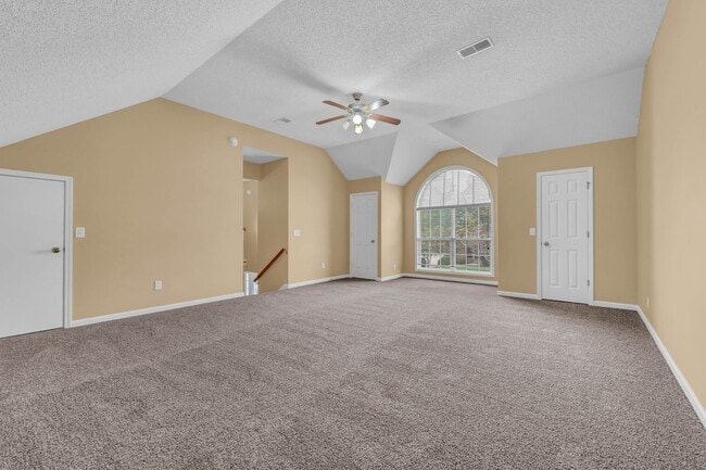 Building Photo - 3332 Victoria Ct