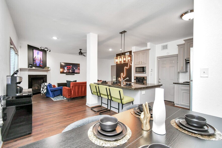 Building Photo - 2905 Baer St