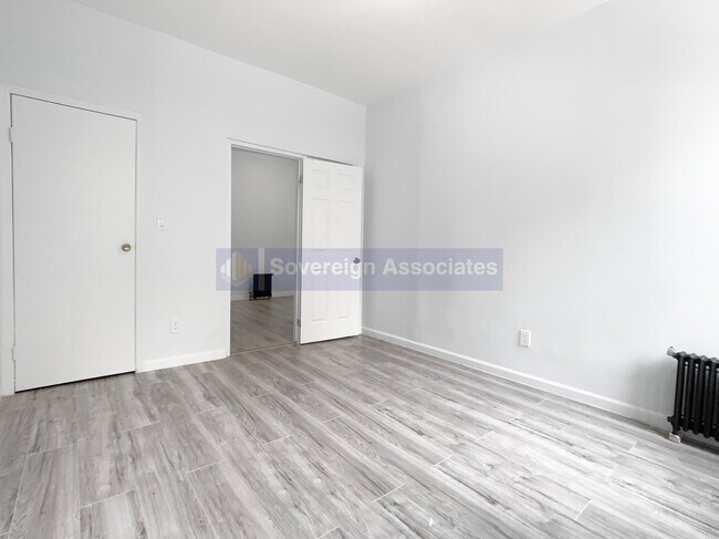 Building Photo - 182 Claremont Ave