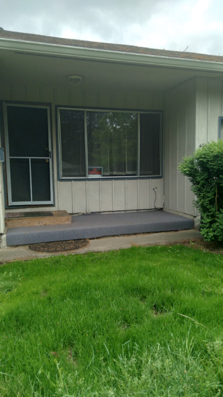 Building Photo - 404-404 N Morton St