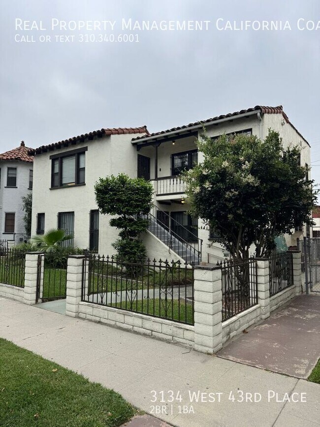Building Photo - 3134 W 43rd Pl