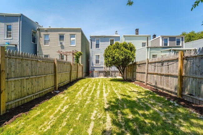 Building Photo - 214 Olean Ave