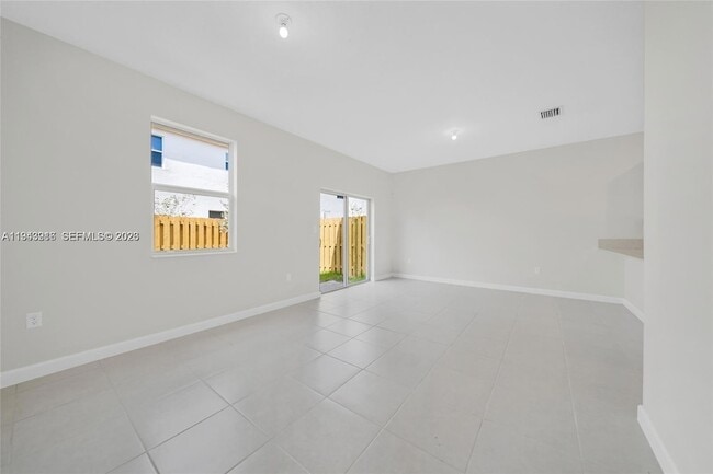 Building Photo - 12926 NW 23rd Pl