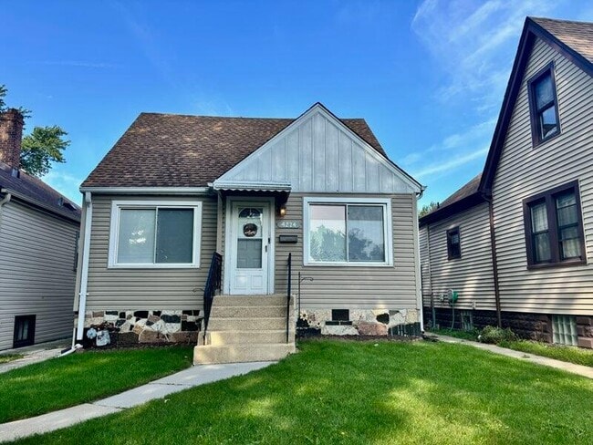 Building Photo - 4224 New England Ave