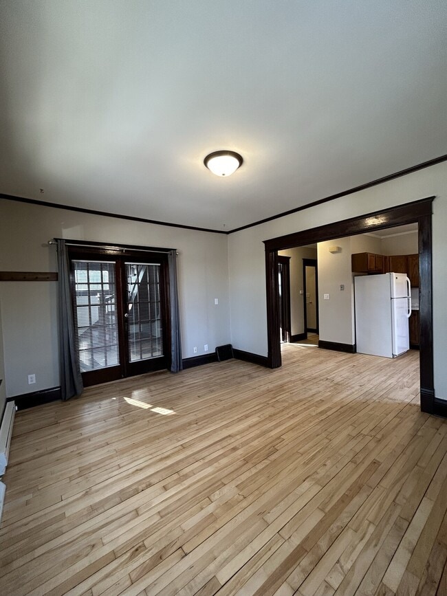 Building Photo - 800 Portage St