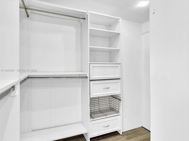 Building Photo - 401 Ocean Dr