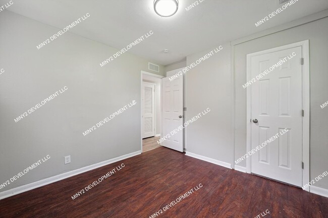 Building Photo - Completely Updated 3-Bedroom, 1-Bath Ranch...