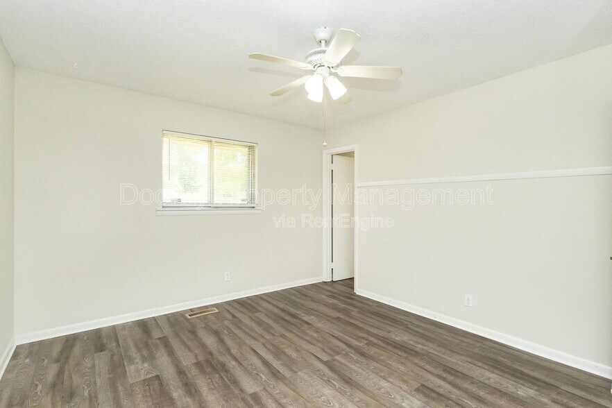 Building Photo - 3907 Kingsbridge Rd