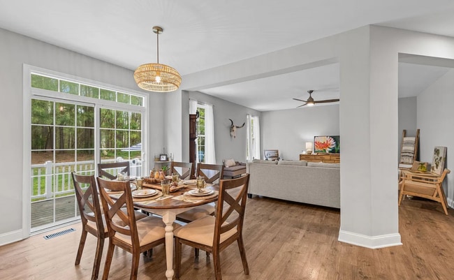 Building Photo - 207 Barbary Coast Dr