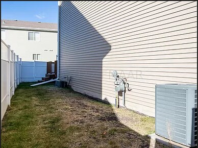 Building Photo - 4269 Estate Dr S