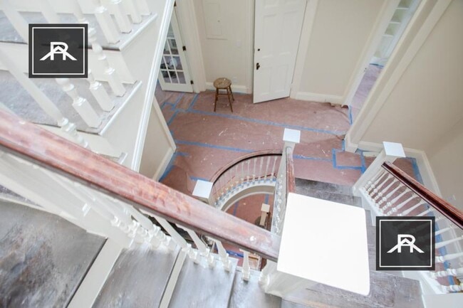 Building Photo - 4 bedroom in Brookline MA 02445