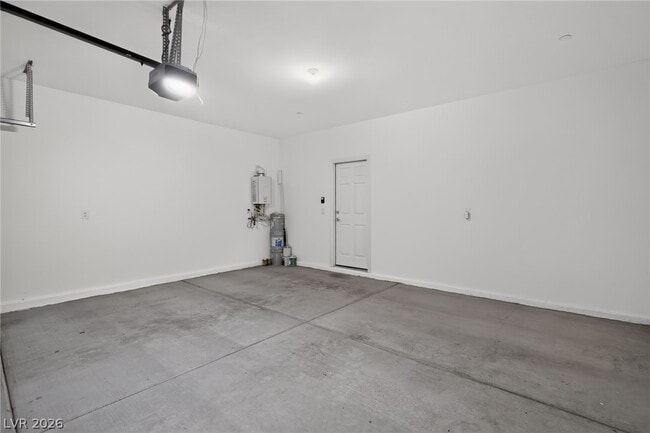 Building Photo - 371 Scarlet Pne Ct