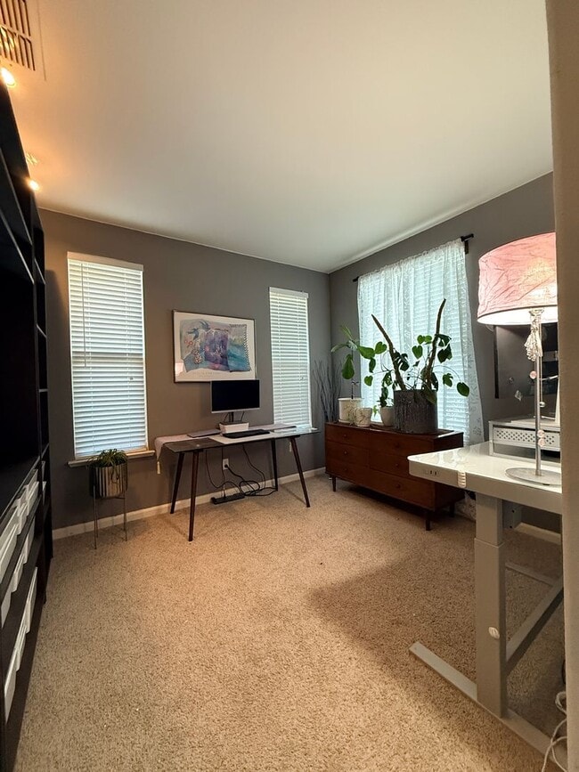 Building Photo - Beautiful 3bd/2ba Natomas Home with 2 Car Garage!