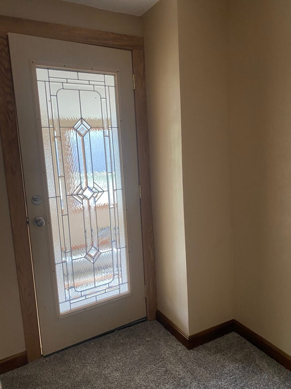 Building Photo - 1703 Skyline Heights