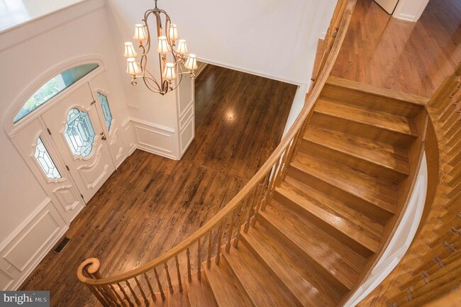 Building Photo - 5482 Royal Mile Blvd