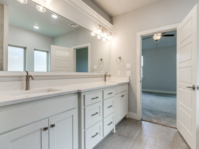 Building Photo - 14525 Rochefort Ln