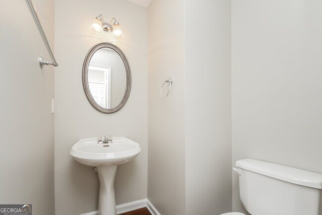 Building Photo - 137 Highland Falls Dr