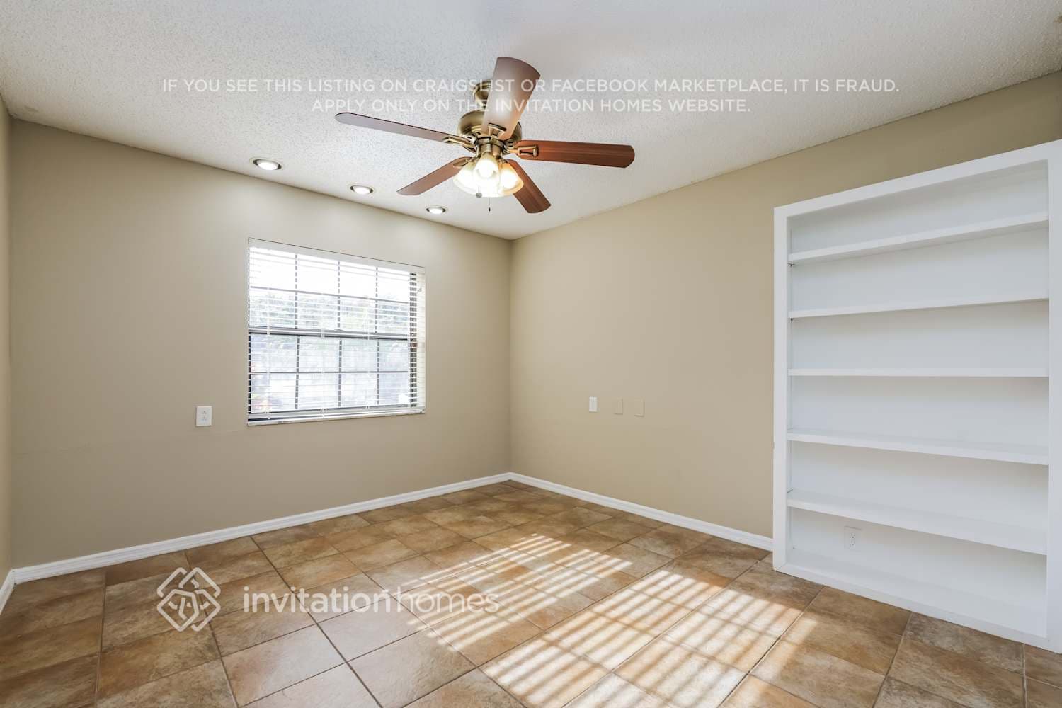 Building Photo - 4443 Bardsdale Dr