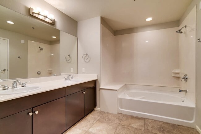 Building Photo - LUXURY RESORT STYLE LIVING @ ONE