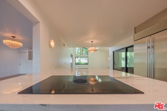 Building Photo - 13302 Mulholland Dr