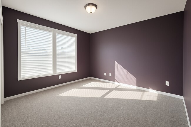 Building Photo - MOVE IN READY! Welcome Home! 3 bed/2 bath in West Richland