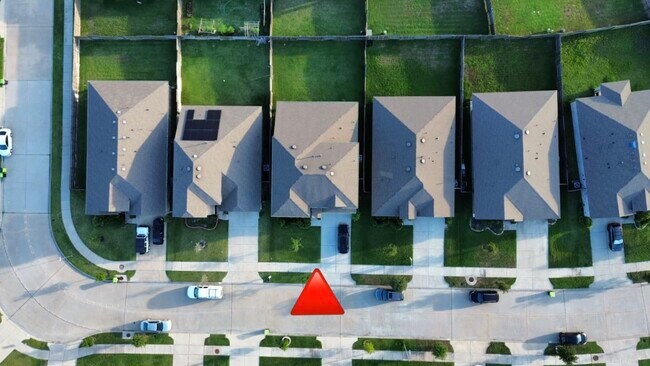 Building Photo - 1515 Wells Manor Ln