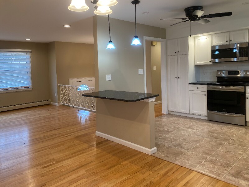 Building Photo - 1953 PA-212