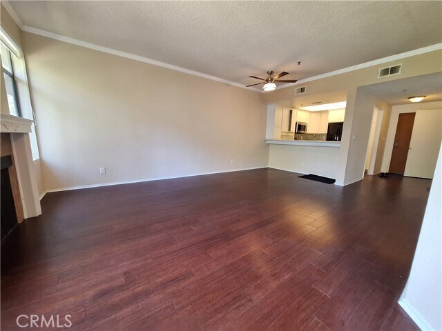 Building Photo - 2559 Plaza del Amo