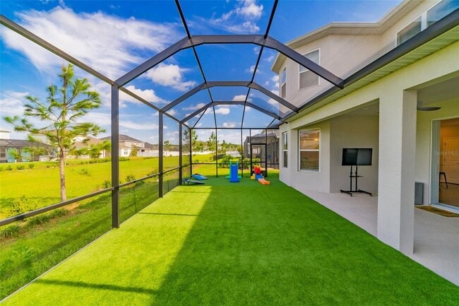 Building Photo - 34087 Astoria Cir