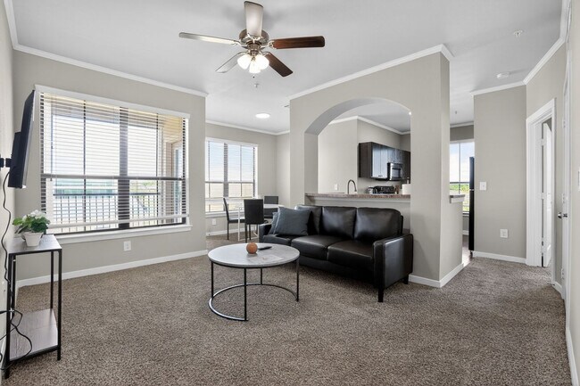 Building Photo - 1355 Ranch Pkwy