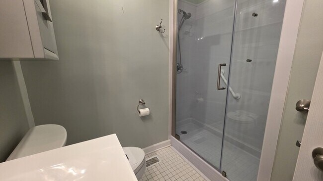 Building Photo - Delightful Home Now For Lease