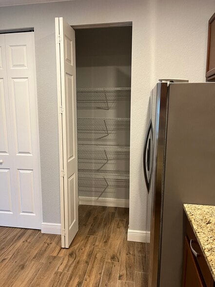 Building Photo - 2900 65th Dr