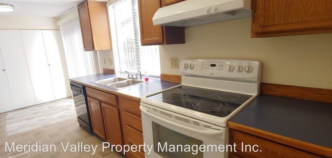 Building Photo - 3 br, 2 bath House - 33217 30th Ave SW