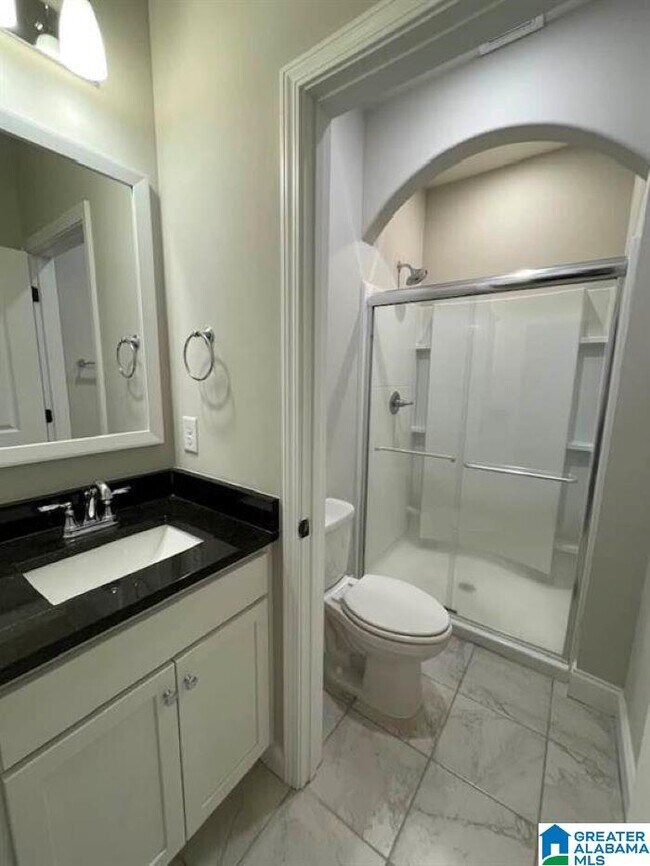 Building Photo - 4234 Lennox Dr