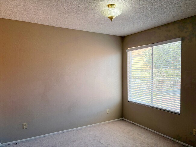 Building Photo - 2713 Brienza Way