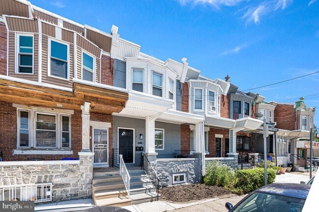 Building Photo - 441 S 61st St