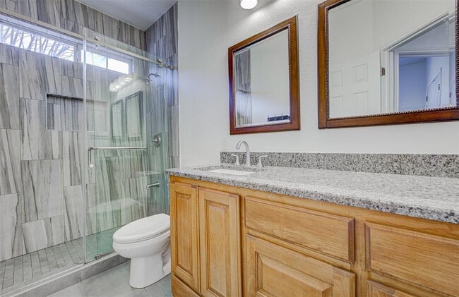 Building Photo - 6005 Sierra Leon