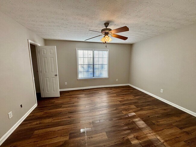 Building Photo - 97 Caboose Ct NW