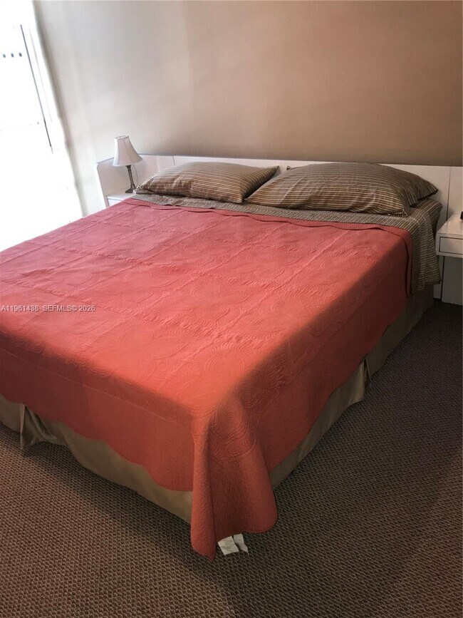 Building Photo - 210 172nd St