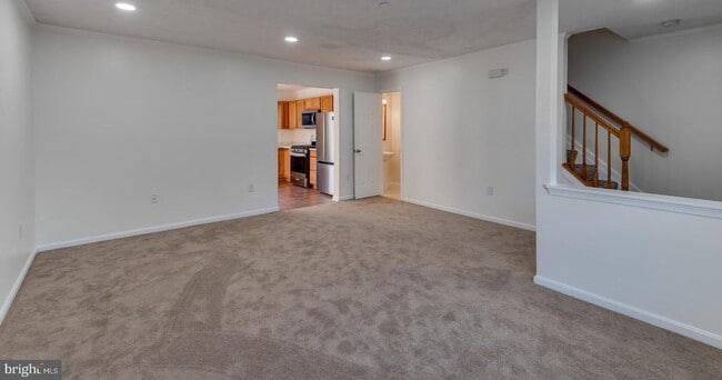 Building Photo - 2502 Regal Pl