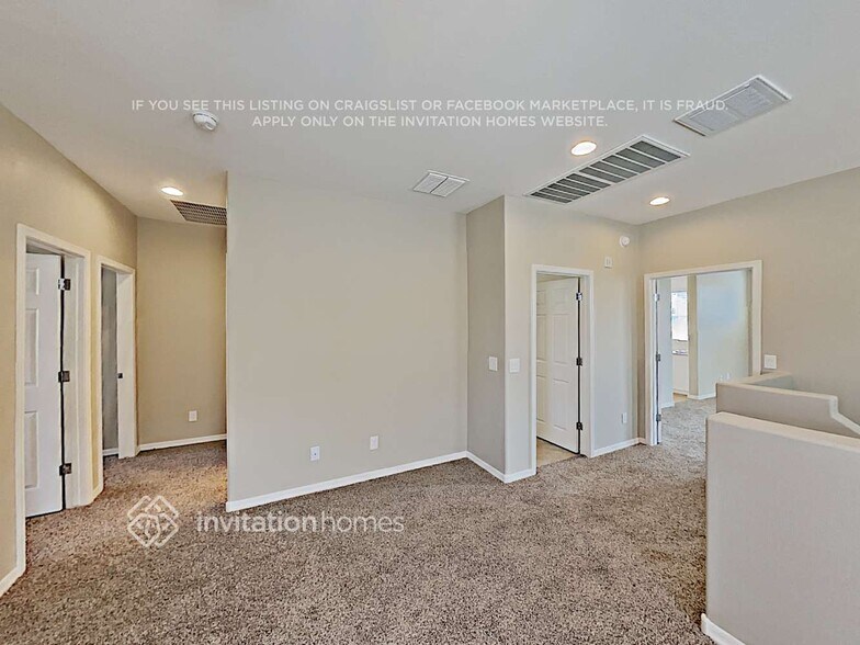 Building Photo - 2251 S Osborn Ln