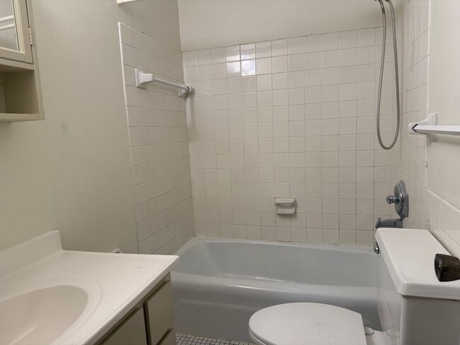 Building Photo - Maintenance-Free Living By The Beach