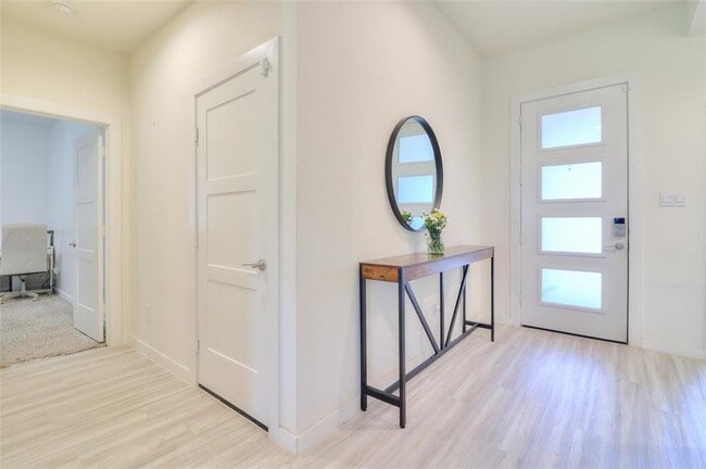 Building Photo - 4711 Torcello Fls Ln