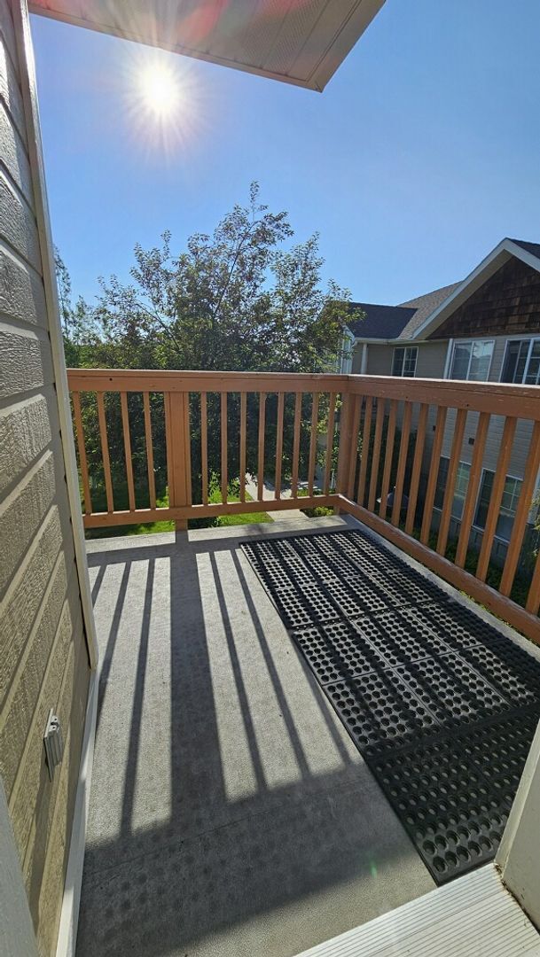 Building Photo - 3 Bedroom 2 Bathroom Bozeman Condo