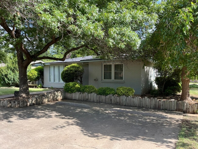 Building Photo - 3602 41st St
