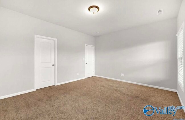 Building Photo - 203 Portrait St