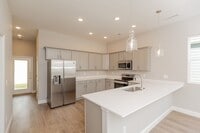 Building Photo - Modern 4 Bedroom Home in Red Bank
